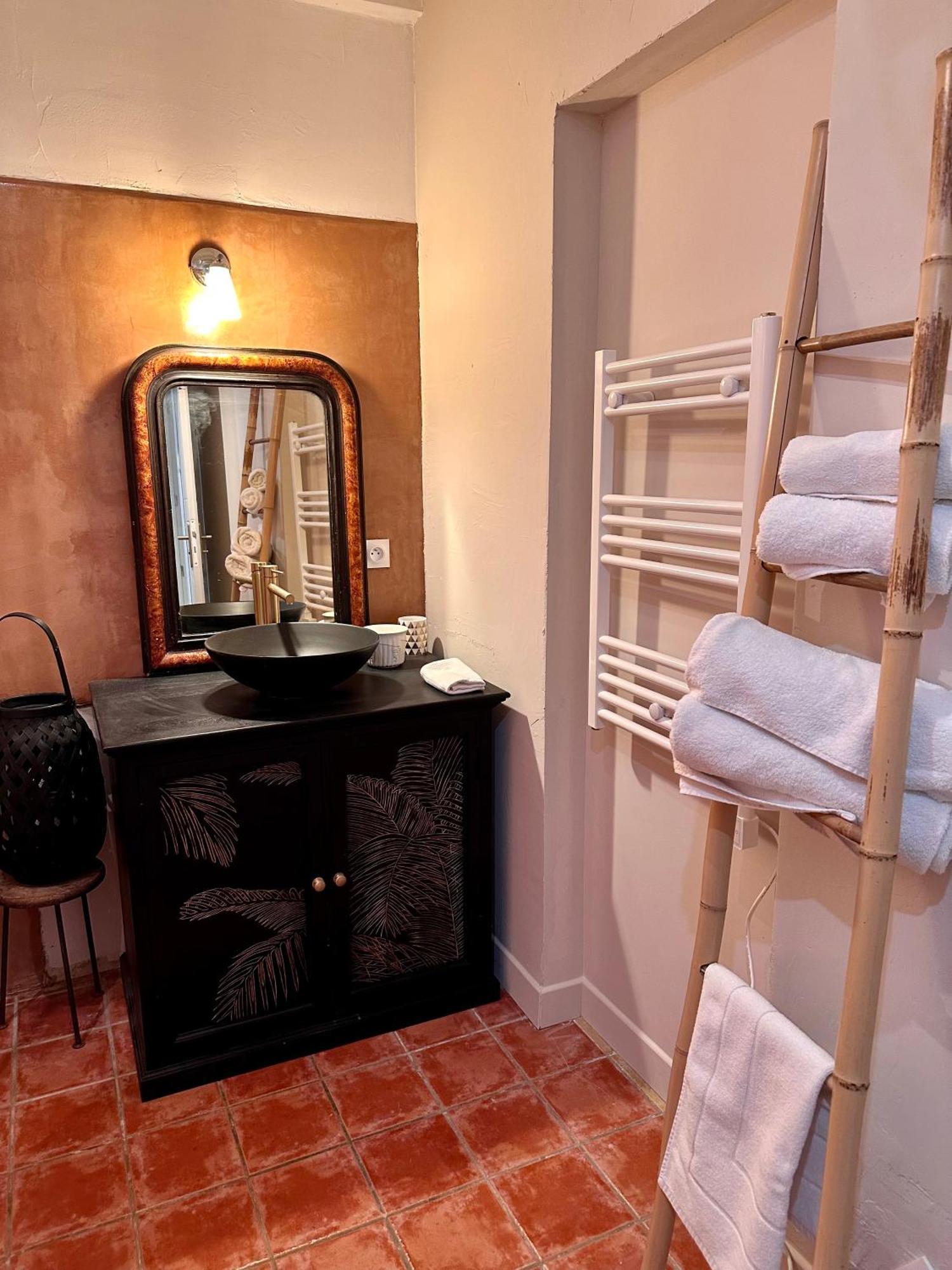 Vedène Le Pavillon Vert - B&B מראה חיצוני תמונה