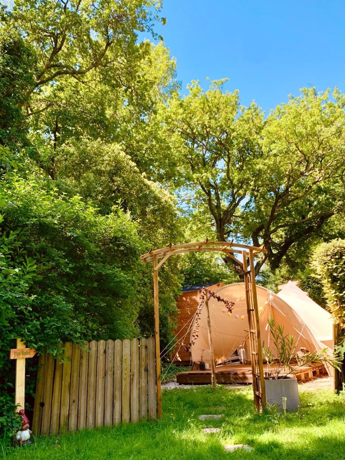 Vedène Le Pavillon Vert - B&B מראה חיצוני תמונה
